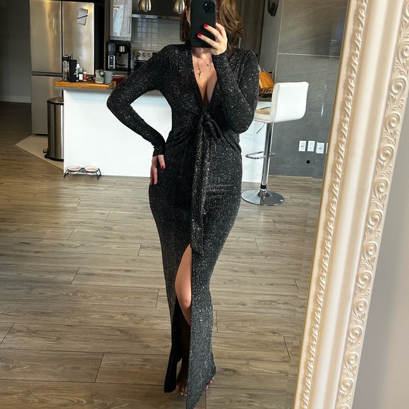 Marciano Gown - Picture 1 of 5